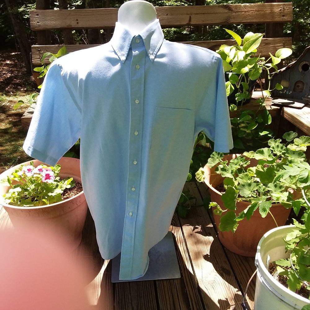 Dover Arrows Men's Oxford Shirt.